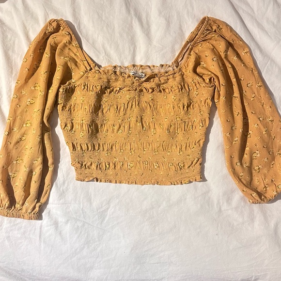 American Eagle Yellow Floral Crop Top - Picture 2 of 10